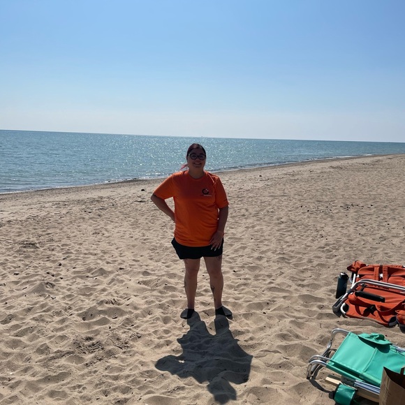 Meet your Posher, Danielle - Picture 6 of 6